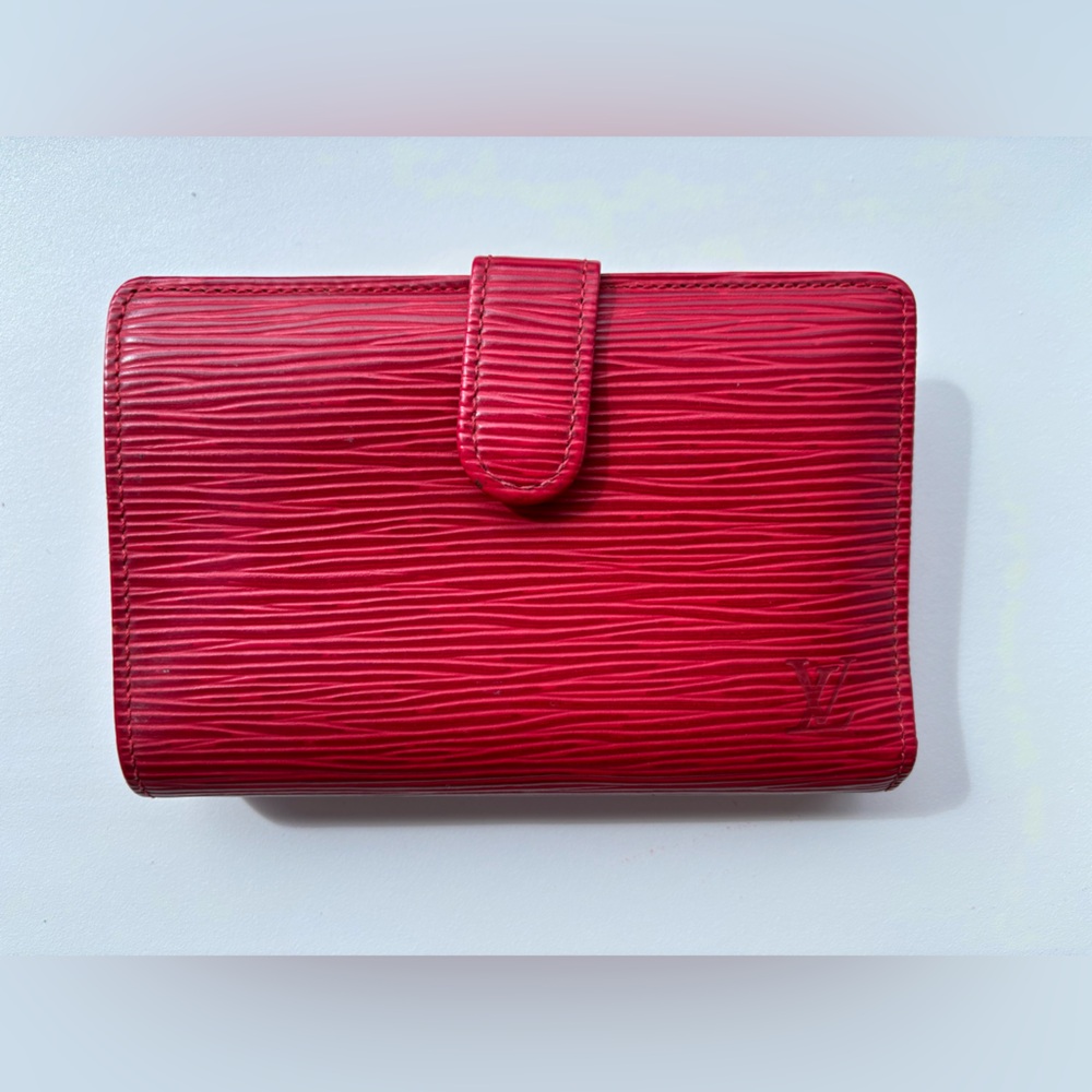 Louis Vuitton Epi wallet